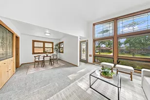 2814 S Cleveland Park Dr, West Allis, WI 53219 - Photo 8