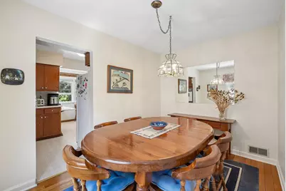 4907 N Idlewild Ave, Whitefish Bay, WI 53217 - Photo 8