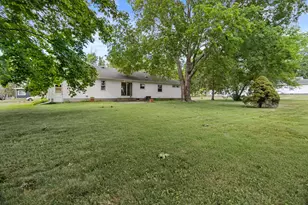 434 E Ogden St, Jefferson, WI 53549 - Photo 22