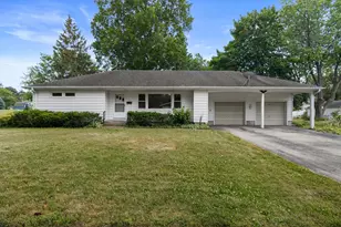 434 E Ogden St, Jefferson, WI 53549 - Photo 1