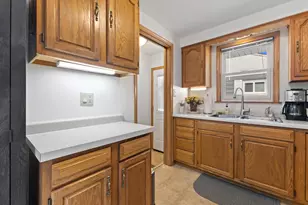1819 24th St, Kenosha, WI 53140 - Photo 10
