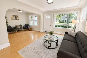 4937 N Hollywood Ave, Whitefish Bay, WI 53217 - Photo 2
