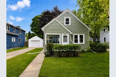 4937 N Hollywood Ave, Whitefish Bay, WI 53217 - Photo 2