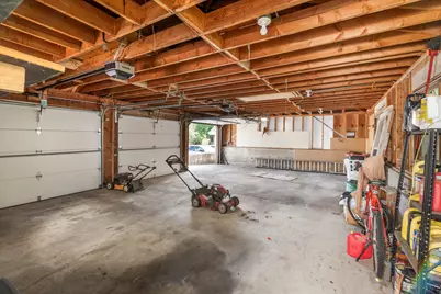 2184 N 69th St, Wauwatosa, WI 53213 - Photo 22