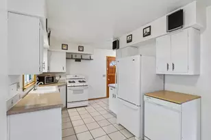 324 Roosevelt St, Fort Atkinson, WI 53538 - Photo 10