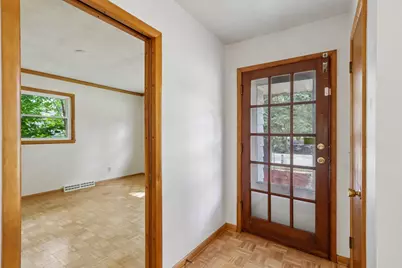 324  Roosevelt St, Fort Atkinson, WI 53538 - Photo 2