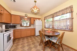 5659 N 69th St, Milwaukee, WI 53218 - Photo 2