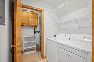 28641 N Lake Dr, Racine, WI 53185 - Photo 30