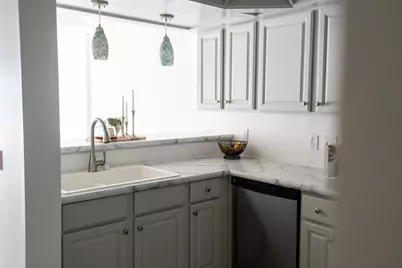 28641 N Lake Dr #3C, Racine, WI 53185 - Photo 8
