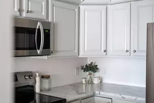 28641 N Lake Dr, Racine, WI 53185 - Photo 10