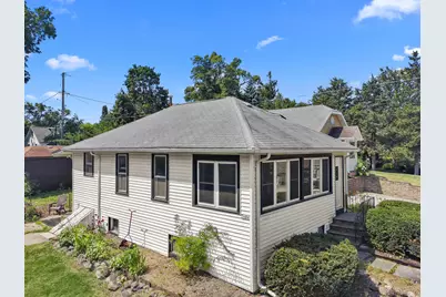 3404  Fischer Dr, Burlington, WI 53105 - Photo 2