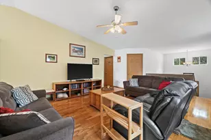9921 271st Ave, Salem, WI 53179 - Photo 4