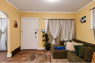 3827 N Dr William Finlayson St, Milwaukee, WI 53212 - Photo 6