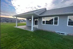 3422 Horton St, Holmen, WI 54636 - Photo 14