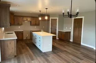 3422 Horton St, Holmen, WI 54636 - Photo 2