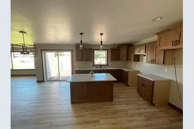 3422  Horton St, Holmen, WI 54636 - Photo 4