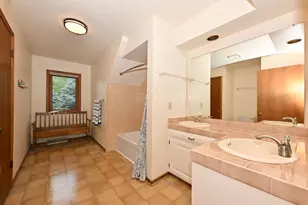 3998 S Victoria Cir, New Berlin, WI 53151 - Photo 18