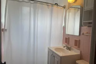 4626 N Ironwood Ln, Glendale, WI 53209 - Photo 8