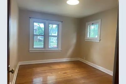 4626 N Ironwood Ln, Glendale, WI 53209 - Photo 10