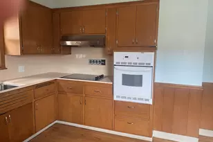 4626 N Ironwood Ln, Glendale, WI 53209 - Photo 6