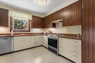 3018 Elm Ln, Racine, WI 53405 - Photo 22