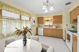 2745 E Bolivar Ave, Saint Francis, WI 53235 - Photo 8