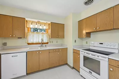 2745 E Bolivar Ave, Saint Francis, WI 53235 - Photo 12