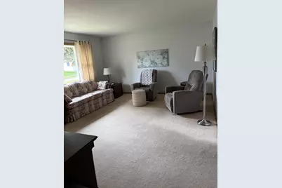 3359 S 83rd St, Milwaukee, WI 53219 - Photo 10