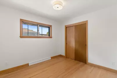 2962 S 80th St, West Allis, WI 53219 - Photo 20