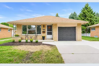 2962 S 80th St, West Allis, WI 53219 - Photo 1