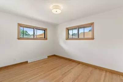 2962 S 80th St, West Allis, WI 53219 - Photo 18