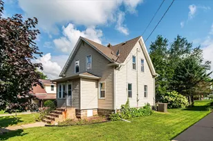 408 E Broadway St, Viroqua, WI 54665 - Photo 2