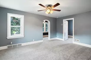 408 E Broadway St, Viroqua, WI 54665 - Photo 8