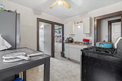 3613 N 21st St, Milwaukee, WI 53206 - Photo 8
