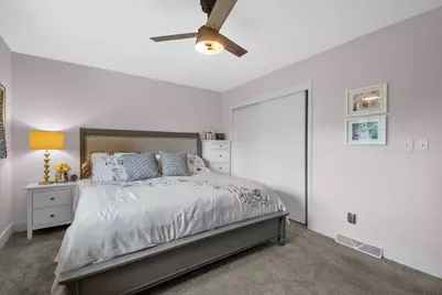 4575  Lincrest Dr, Brookfield, WI 53045 - Photo 14