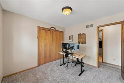 258  Clover Ln, Fredonia, WI 53021 - Photo 32