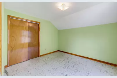 W340N8177  Townline Rd, Lac La Belle, WI 53066 - Photo 10