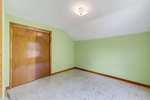 W340N8177 Townline Rd, Lac La Belle, WI 53066 - Photo 12