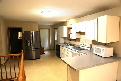 6856  Hamlet Ave, Sparta, WI 54656 - Photo 8
