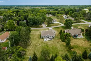 W218N9691 Happy Hollow Ln, Germantown, WI 53022 - Photo 46