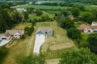 W218N9691  Happy Hollow Ln, Germantown, WI 53022 - Photo 6