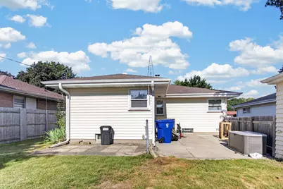 7815  42nd Ave, Kenosha, WI 53142 - Photo 6