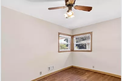 7815  42nd Ave, Kenosha, WI 53142 - Photo 10