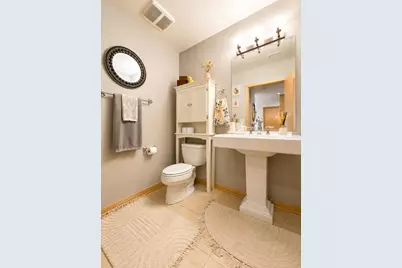 311 E Erie St #217, Milwaukee, WI 53202 - Photo 32