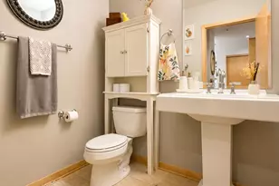 311 E Erie St, Milwaukee, WI 53202 - Photo 32