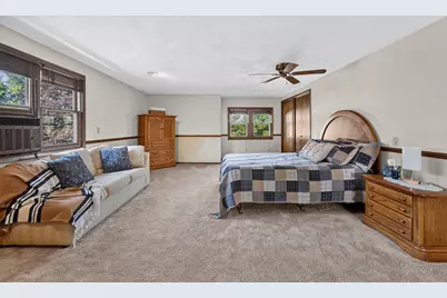 324  Henry St, Burlington, WI 53105 - Photo 18
