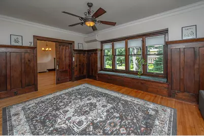 8000  Warren Ave, Wauwatosa, WI 53213 - Photo 16
