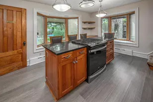 8000 Warren Ave, Wauwatosa, WI 53213 - Photo 22