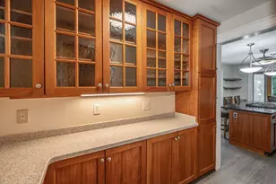 8000 Warren Ave, Wauwatosa, WI 53213 - Photo 20
