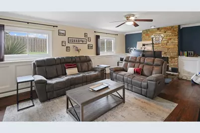 312 N 7th St, Racine, WI 53185 - Photo 10